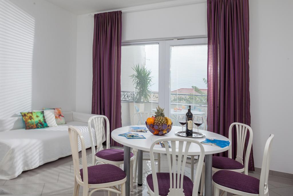Apartments Irena Tučepi Zewnętrze zdjęcie