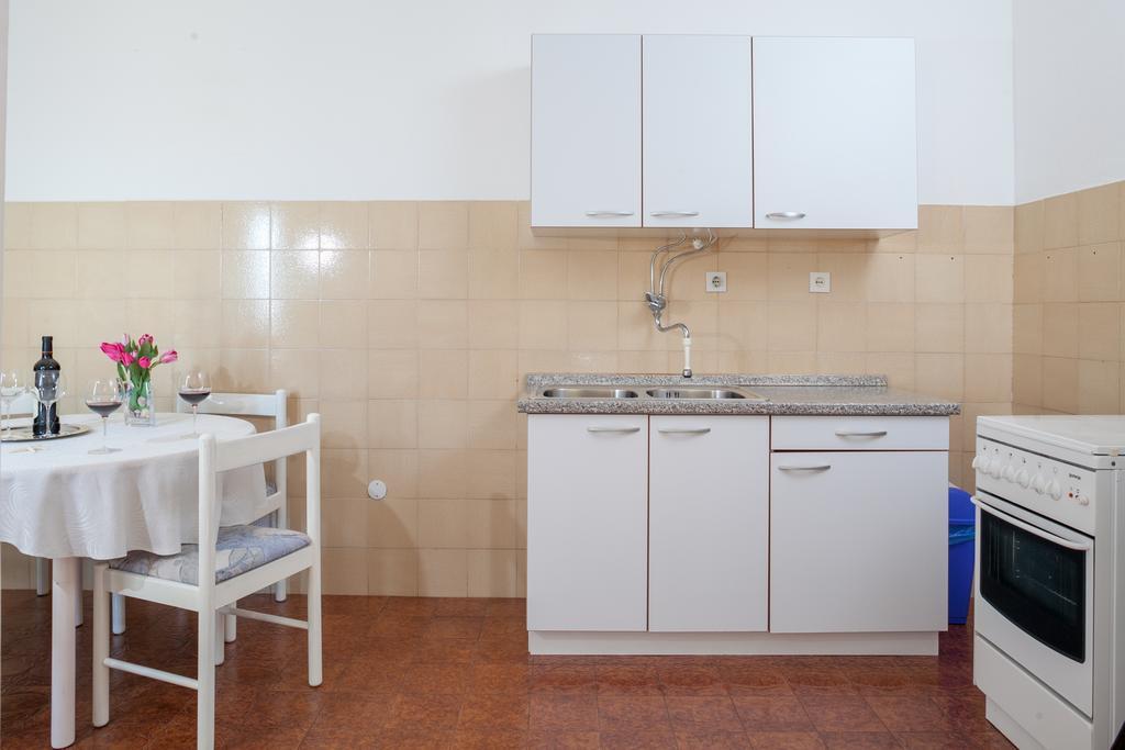Apartments Irena Tučepi Zewnętrze zdjęcie
